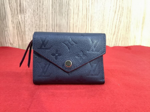 財布のLOUIS VUITTON