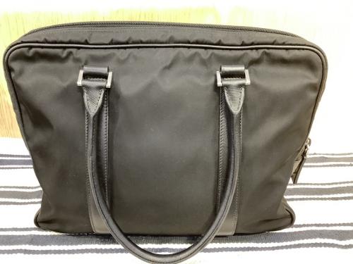 ブリーフケースのPRADA（プラダ）