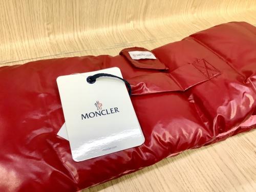 ダウンストールのMONCLER（モンクレール）