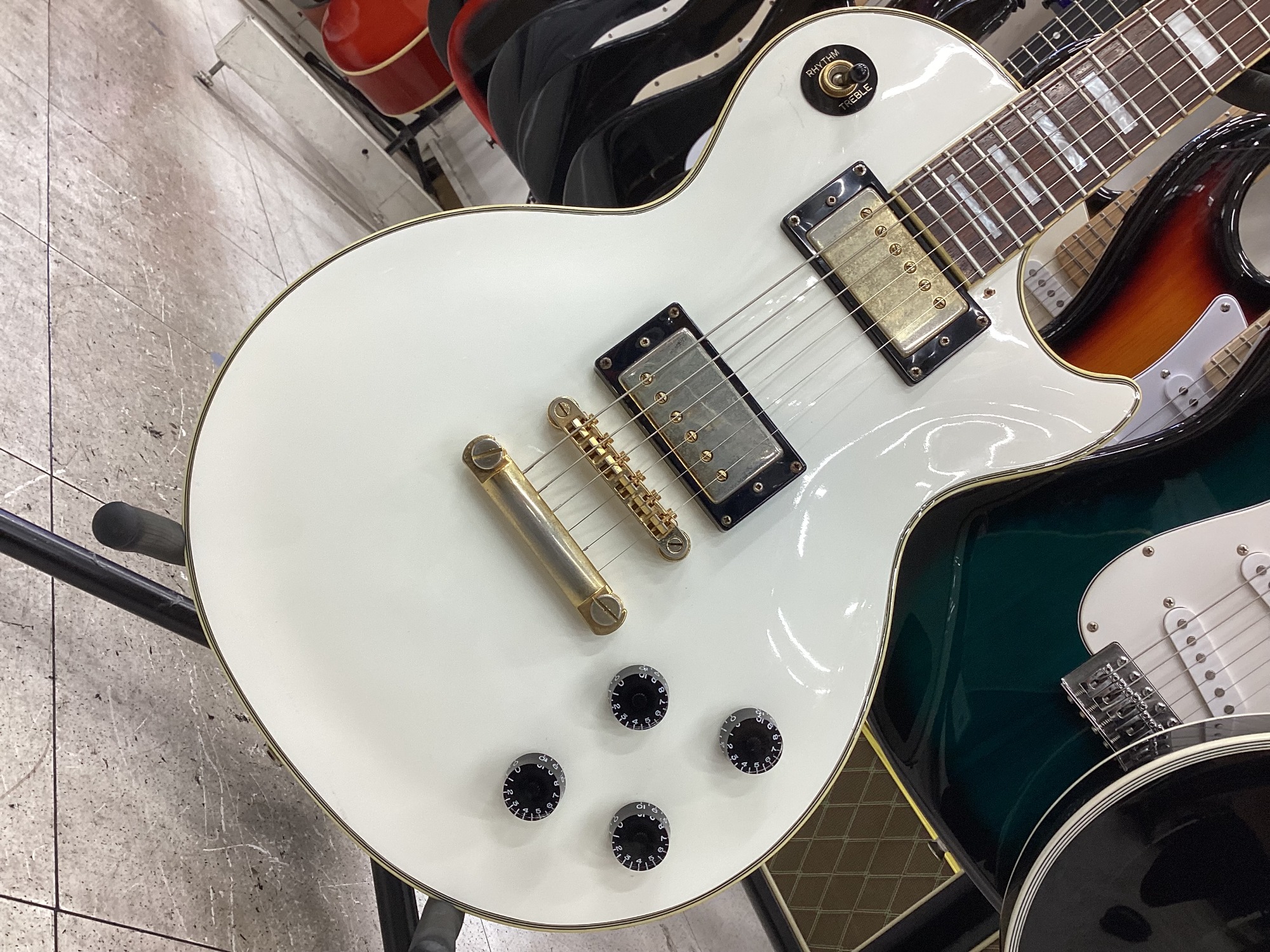 8月8月はリユースの日！レスポールカスタム買取入荷しました