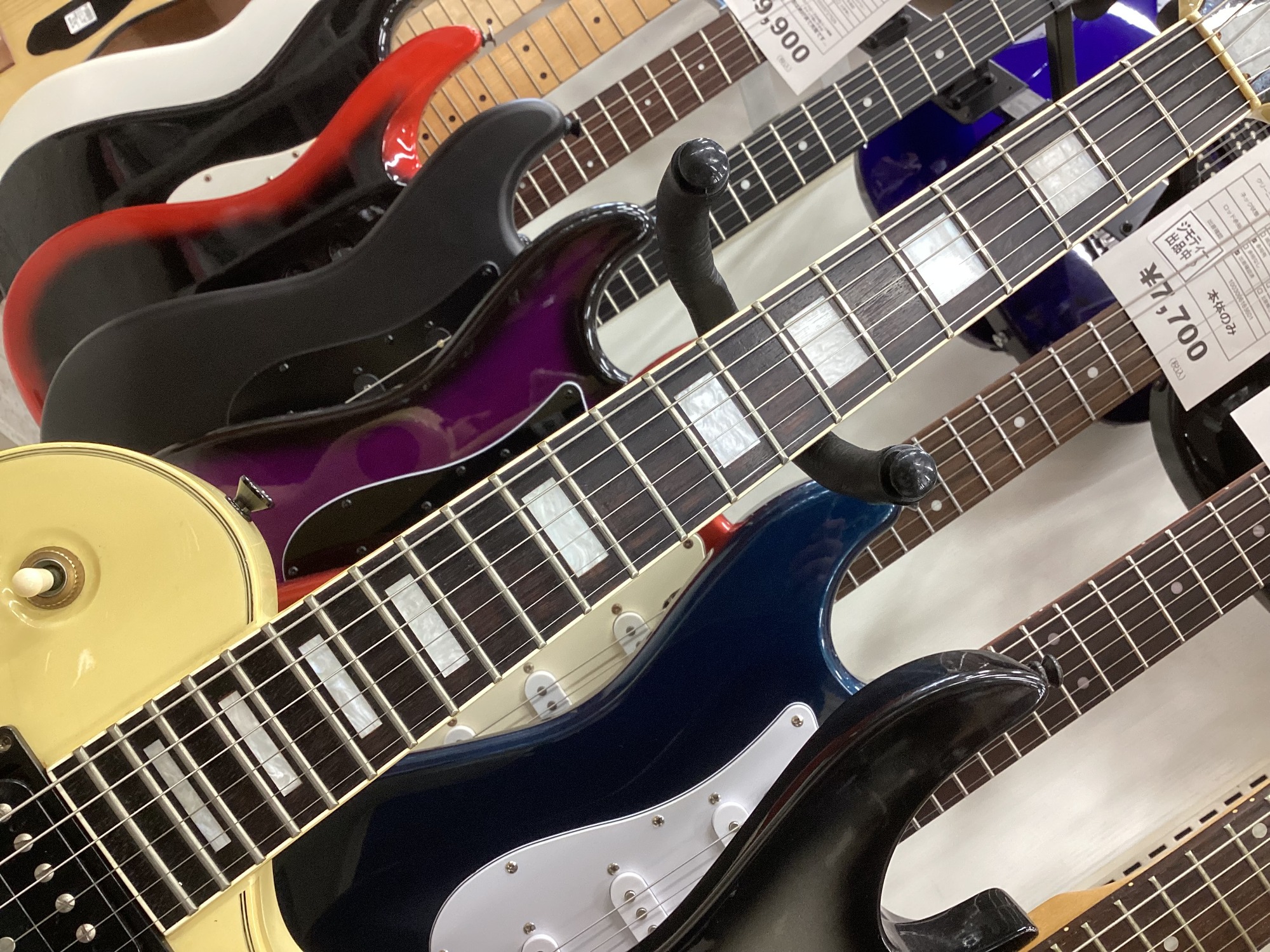 中古楽器】Aria Pro 2 PE-DELUXE 80年代の希少なギターです