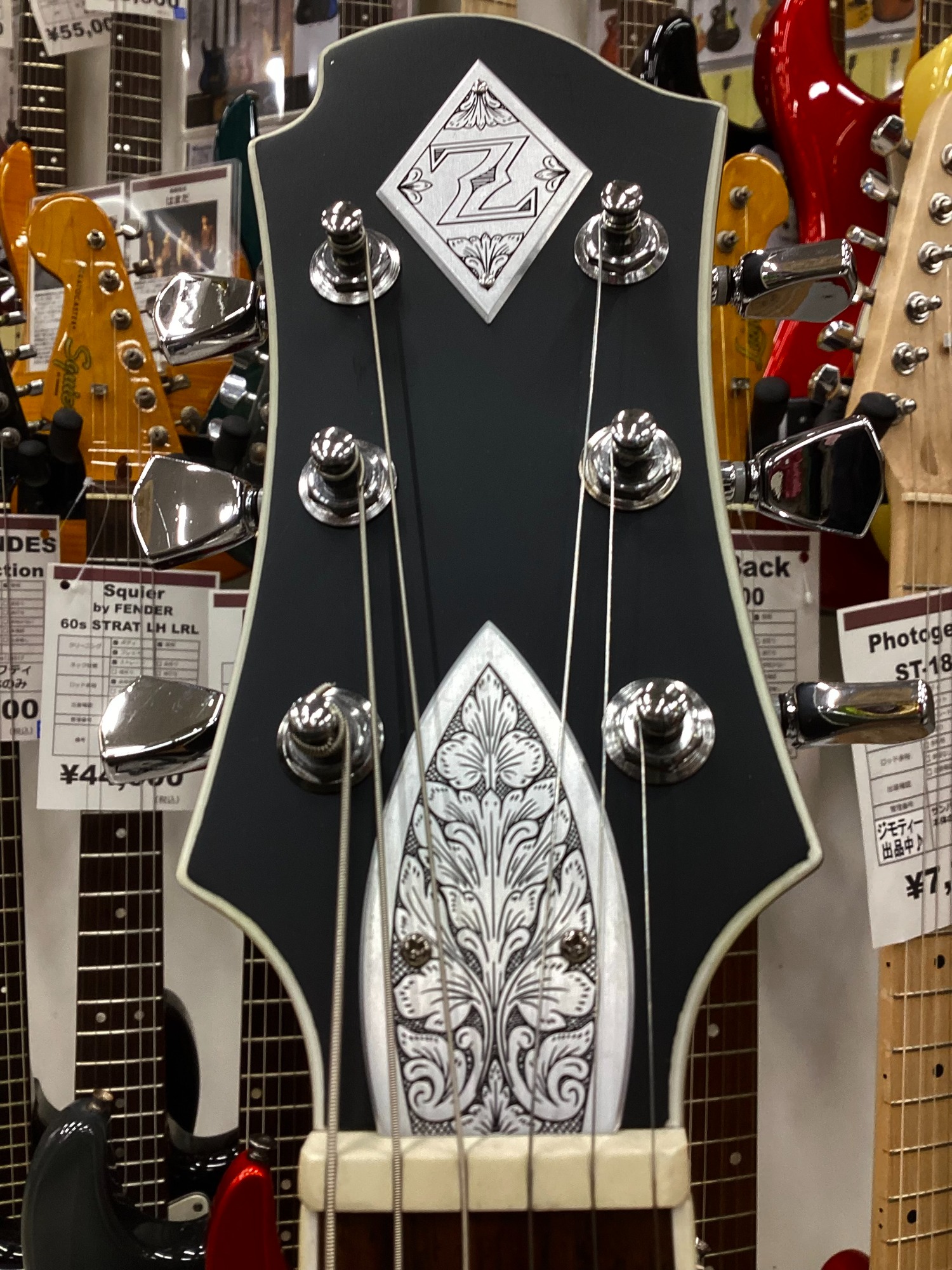 中古楽器】究極の様式美。触れることを許された、芸術品。ZEMAITIS