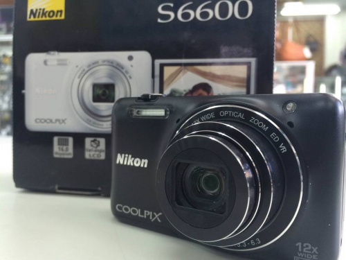 デジタル家電のデジタルカメラ