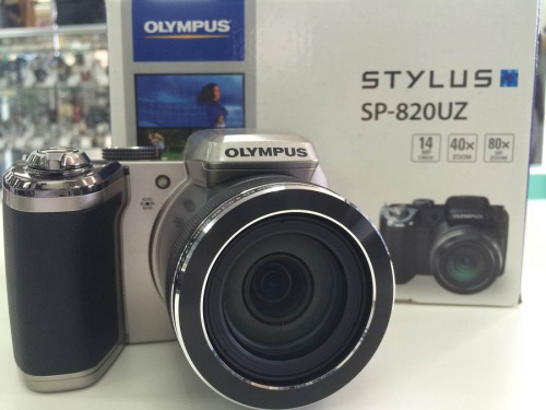 デジタルカメラのカメラ