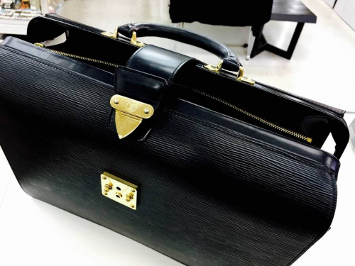 バッグのルイヴィトン(LOUIS VUITTON)