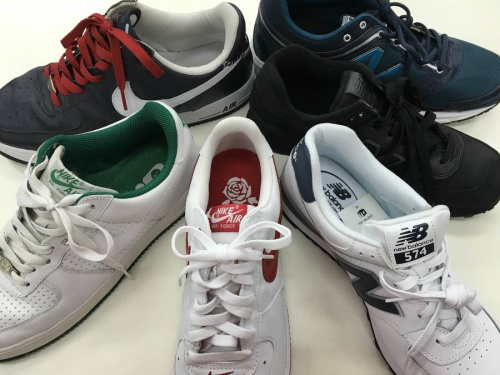 メンズファッションのスニーカー