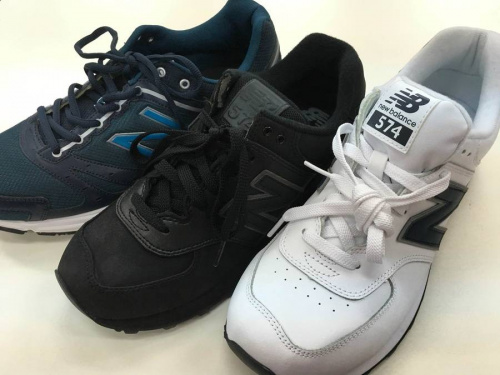 スニーカーのナイキ（NIKE）