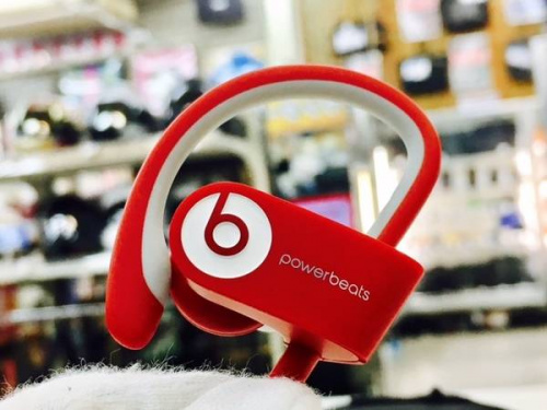 イヤホンのApple