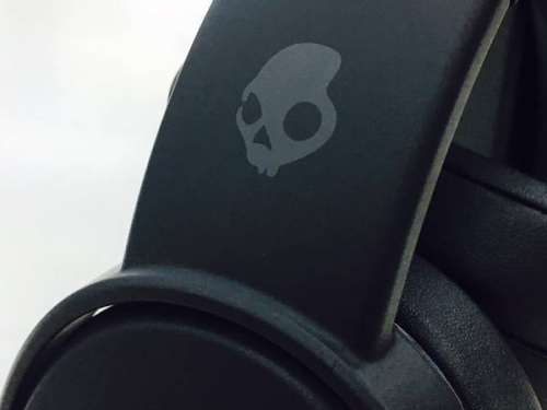 ヘッドホンのskullcandy