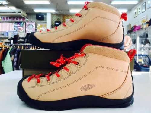 KEENの越谷・春日部近辺スポーツ入荷情報