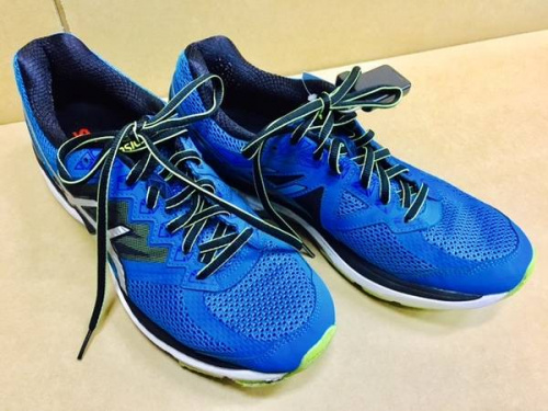 スニーカーのナイキ（NIKE）