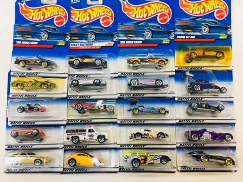 楽器・ホビー雑貨のミニカー