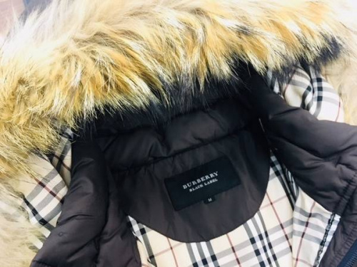 ダウンジャケットのBURBERRY BLACK LABEL