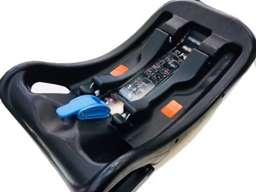 バウンサーのベビー