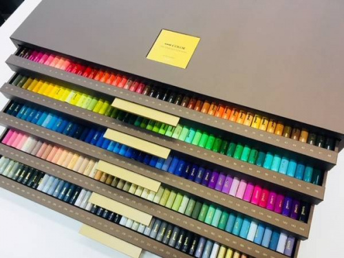 雑貨の色鉛筆