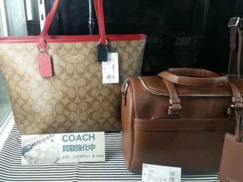 財布のコーチ（COACH）