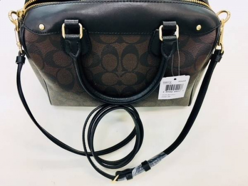バッグのコーチ（COACH）
