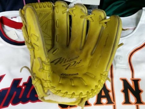 グローブのMIZUNO