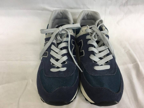 ニューバランスの越谷