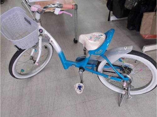 スポーツ用品の子供用自転車