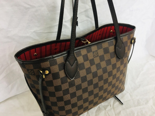 ブランド・ラグジュアリーのルイヴィトン（LOUIS VUITTON）