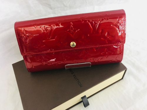 ブランド・ラグジュアリーのルイヴィトン(LOUIS VUITTON)