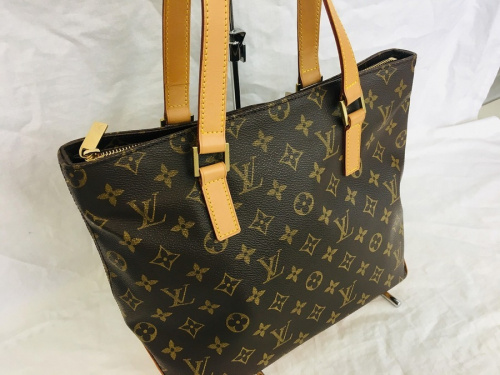 ブランド・ラグジュアリーのルイヴィトン（LOUIS VUITTON）