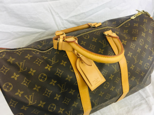 ブランド・ラグジュアリーのルイヴィトン（LOUIS VUITTON）
