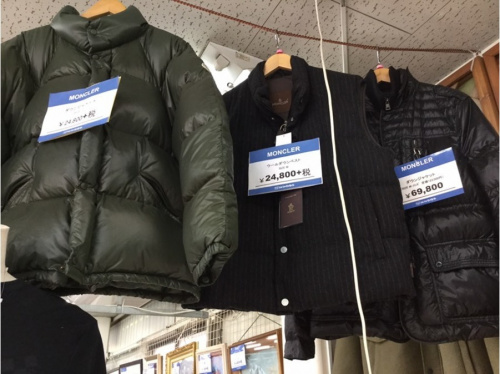 ダウンジャケットのカナダグース
