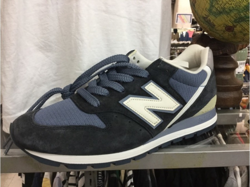 メンズファッションのスニーカー