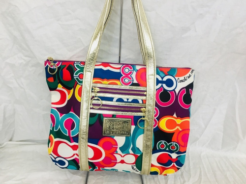 バッグのCOACH