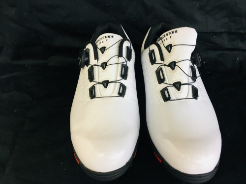ゴルフのゴルフシューズ