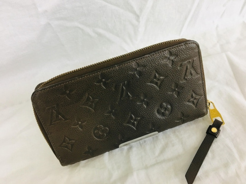 ブランド・ラグジュアリーのルイヴィトン（LOUIS VUITTON）