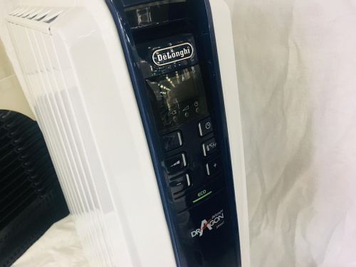 ヒーターのデロンギ