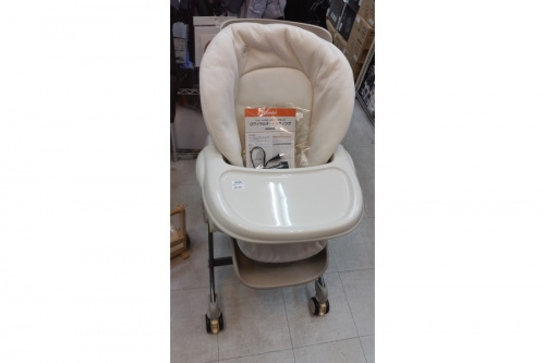 ベビー雑貨のハイ＆ロースウィングラック