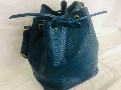 ブランド・ラグジュアリーのルイヴィトン（LOUIS VUITTON）