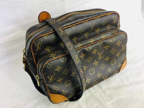 ブランド・ラグジュアリーのルイヴィトン（LOUIS VUITTON）