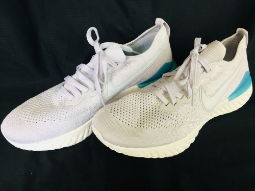 スニーカーのNIKE