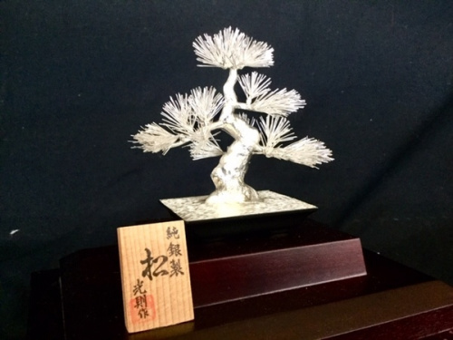 伝統工芸の銀細工