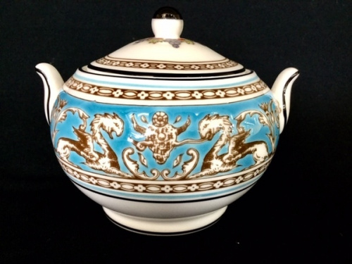 テーブルウェアの洋食器