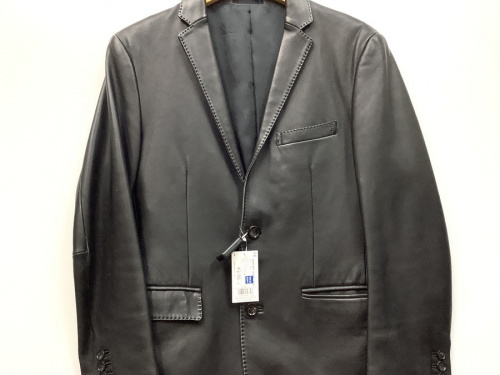 レザージャケットのバーバリー