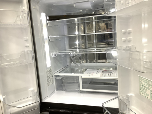 大型冷蔵庫のLOUIS VUITTON