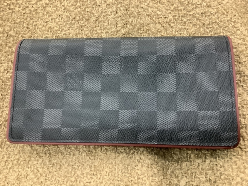 ブランド・ラグジュアリーのLOUIS VUITTON