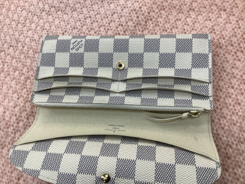 ルイヴィトンの財布