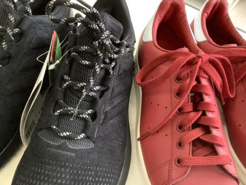 adidasのアディダス