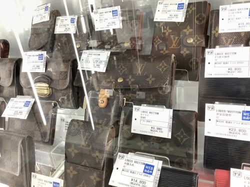 LOUIS VUITTONのCHANEL