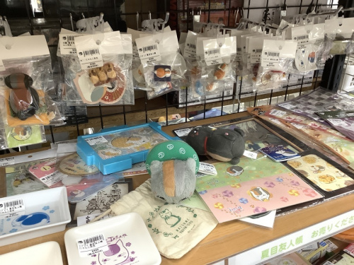 アニメグッズのフィギュア