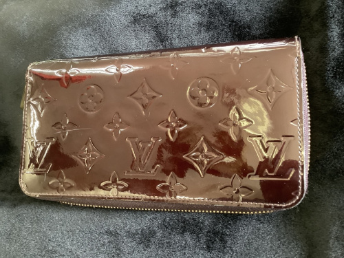 ブランド・ラグジュアリーのLOUIS VUITTON