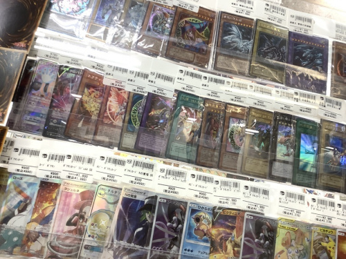 アニメグッズのトレカ