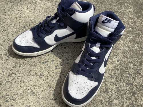 メンズファッションのスニーカー